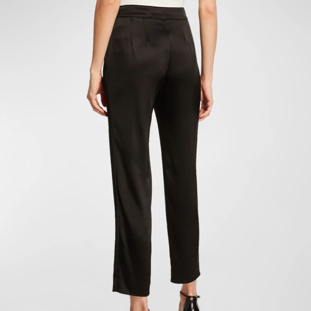 St. John Size 8 Liquid Satin Side Zip Cropped Pants - Picture 2 of 10